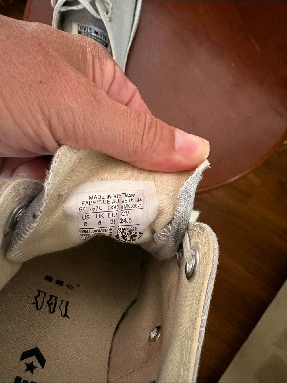 Converse Low Top Sneakers in Light Gray and White - Picture 5 of 5